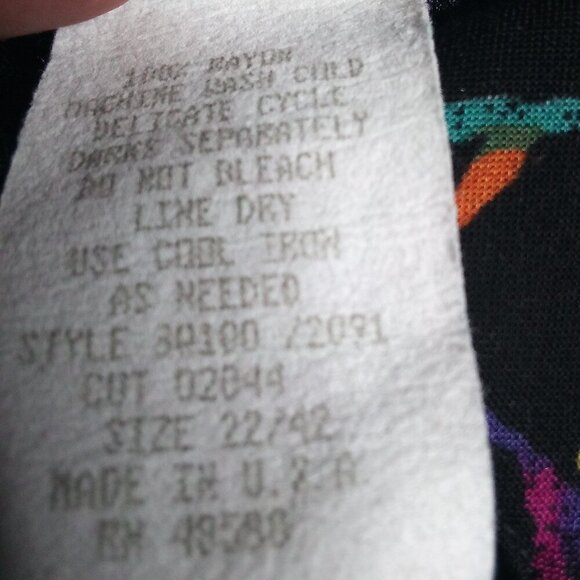 Vintage Basic Editions Abstract Geometric Hawaiian Shirt - Picture 4 of 6